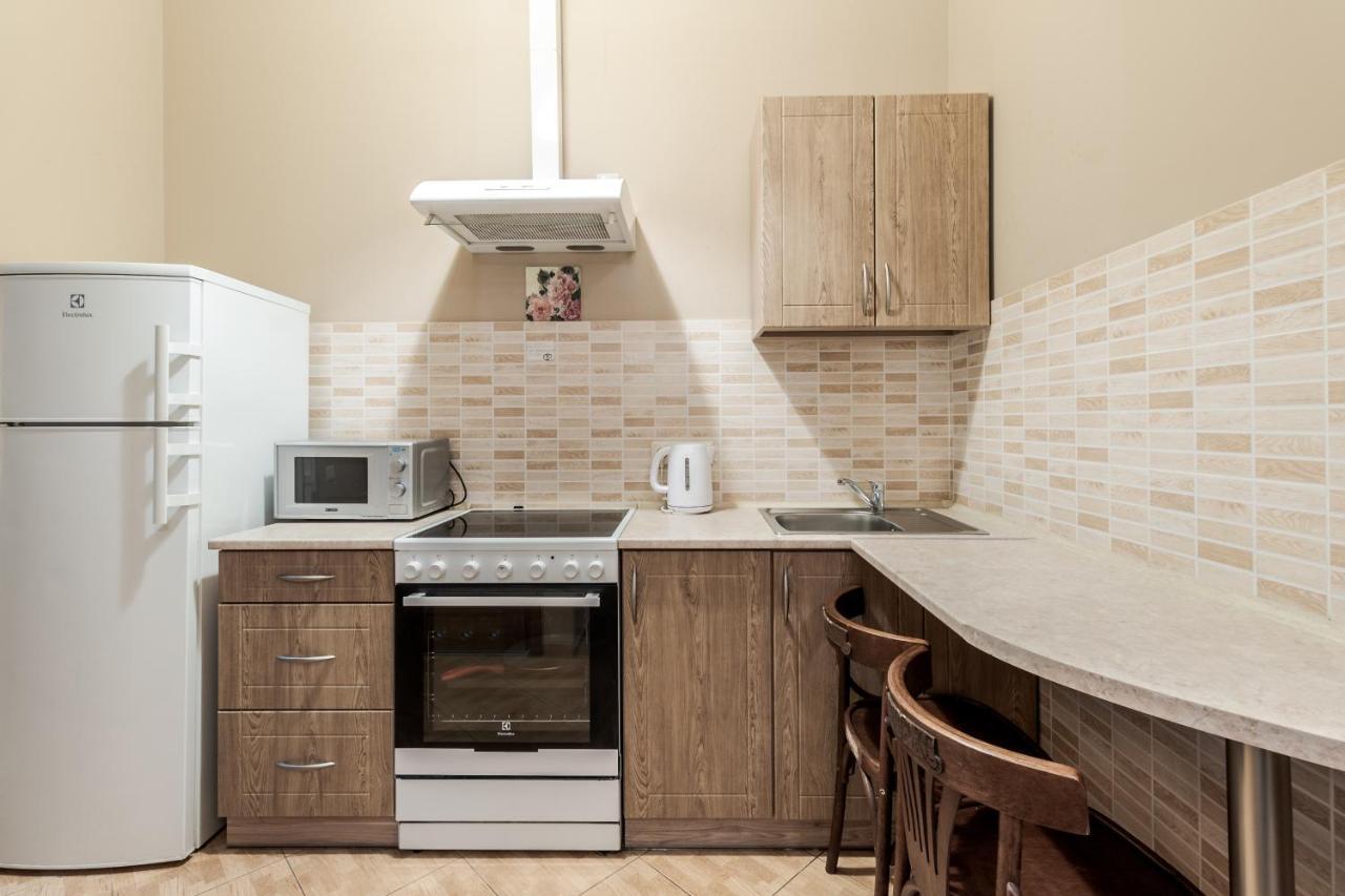 Apartment On Stavropihiiska Street 3 ลวีฟ ภายนอก รูปภาพ