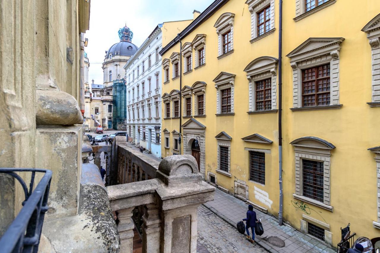 Apartment On Stavropihiiska Street 3 ลวีฟ ภายนอก รูปภาพ