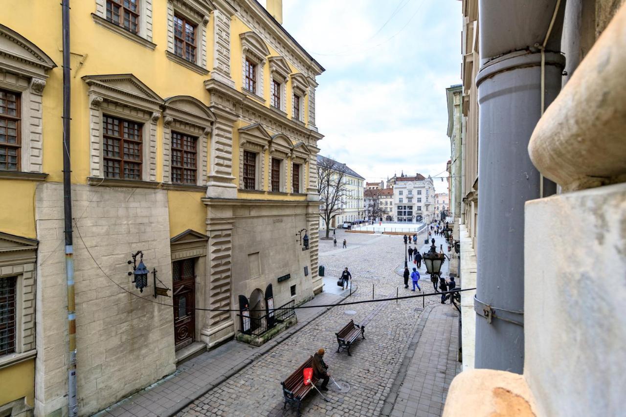 Apartment On Stavropihiiska Street 3 ลวีฟ ภายนอก รูปภาพ